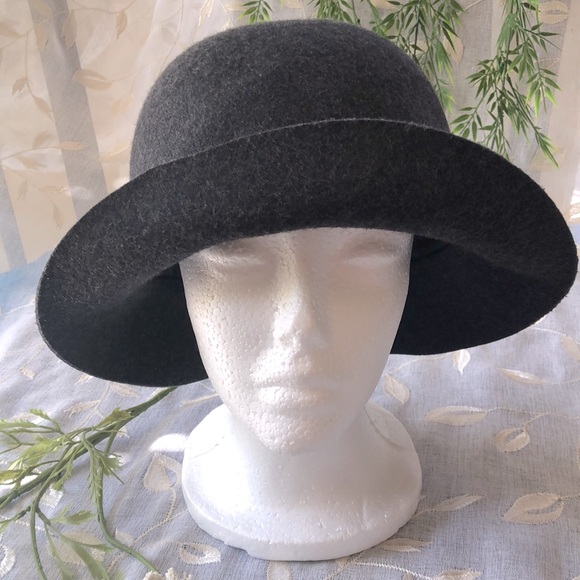 J JILL Gray 100% Wool Hat with black ribbon accent - Picture 4 of 16
